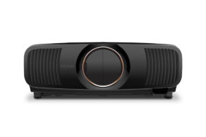 QB1000B_headon-len-closed_690x460@2x